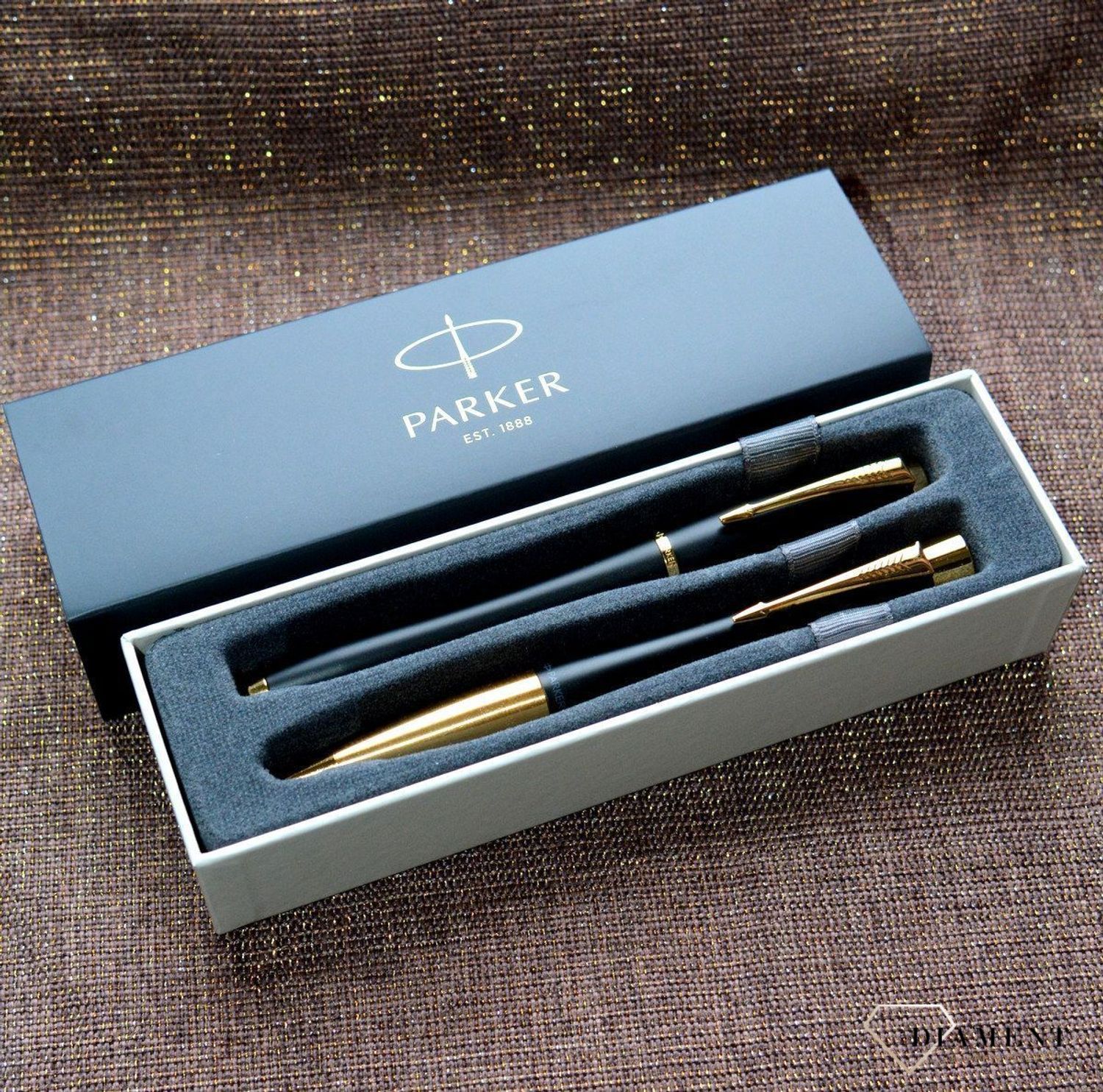 Zestaw Parker pióro + długopis czarno-złoty ⇨ Artykuły piśmiennicze ⇨ Fachowy produkt na miarę Twoich możliwości w przystępnej cenie od zegarki-diament.pl..jpg